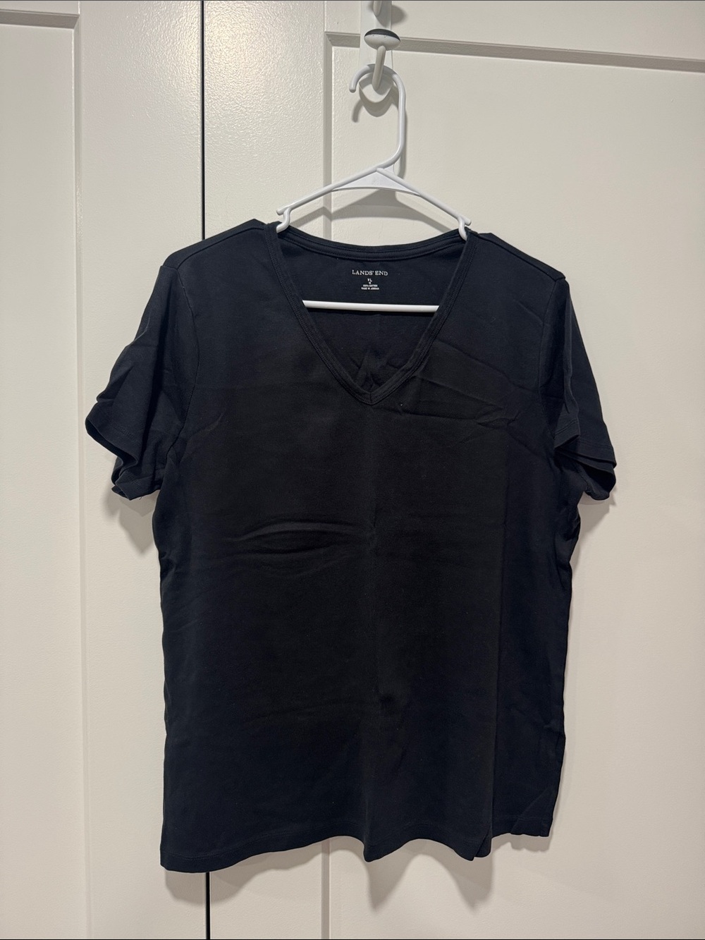 Lands' End Men’s Black V-Neck Tee